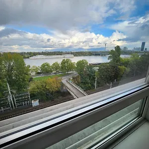  Apartament Lovely For 4 On The Danube River - Private Parking