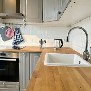  Apartament 80m2 With Balcony & Free Netflix